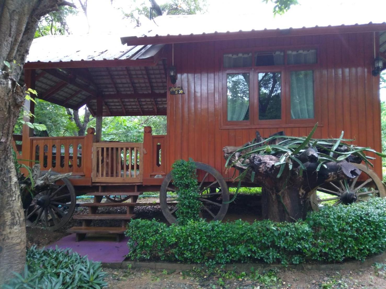 Denchai City Resort เด่นชัยซิตี้ รีสอร์ท Phrae Ngoại thất bức ảnh